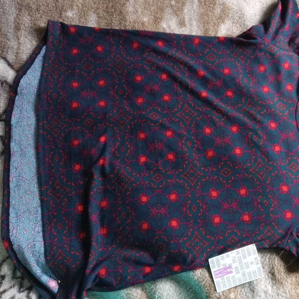 Lularoe Classic T Top Medium Teal Blue Red Print Polyester Stretch NWT